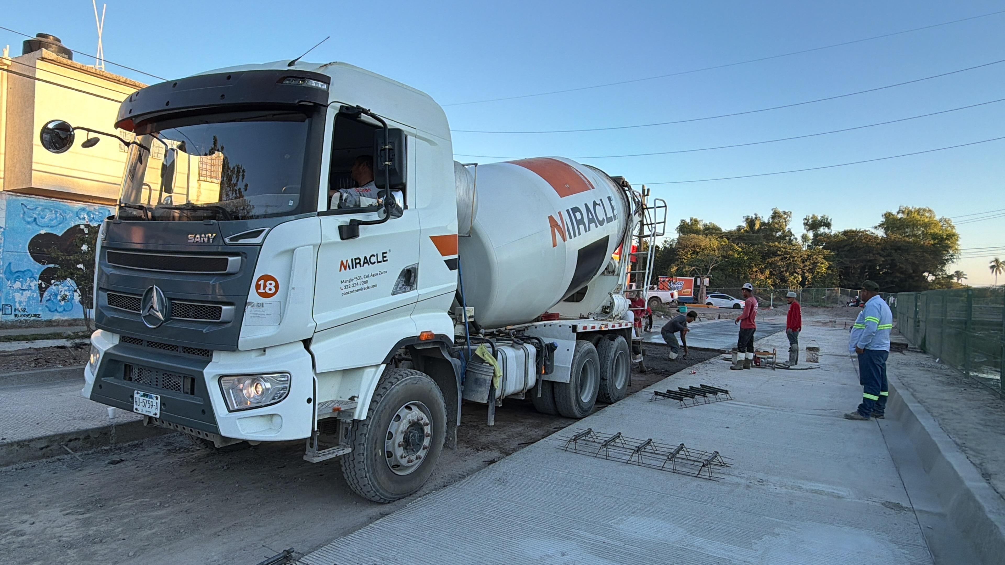 Camión Mercedes MIRACLE